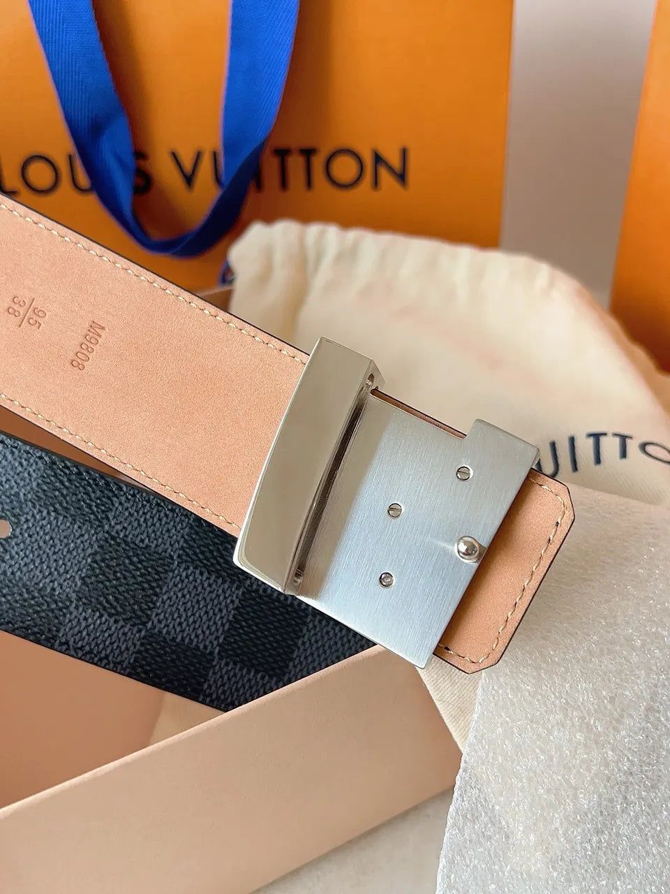 silver lv Louis Vuitton Damier Cobalt Belt - Hình 5