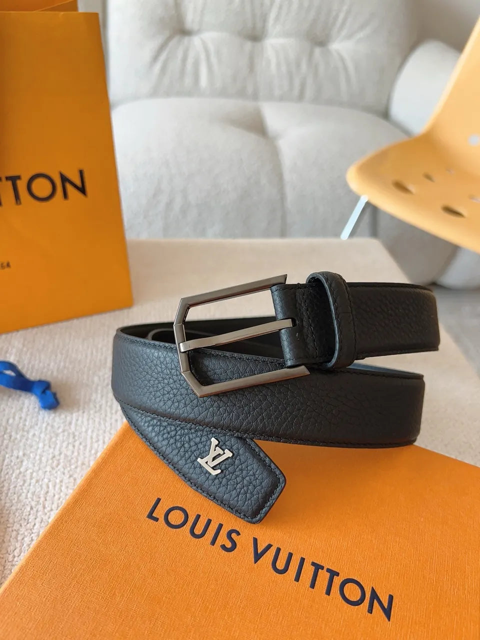 silver Louis Vuitton Black Grain Leather Belt - Hình 6