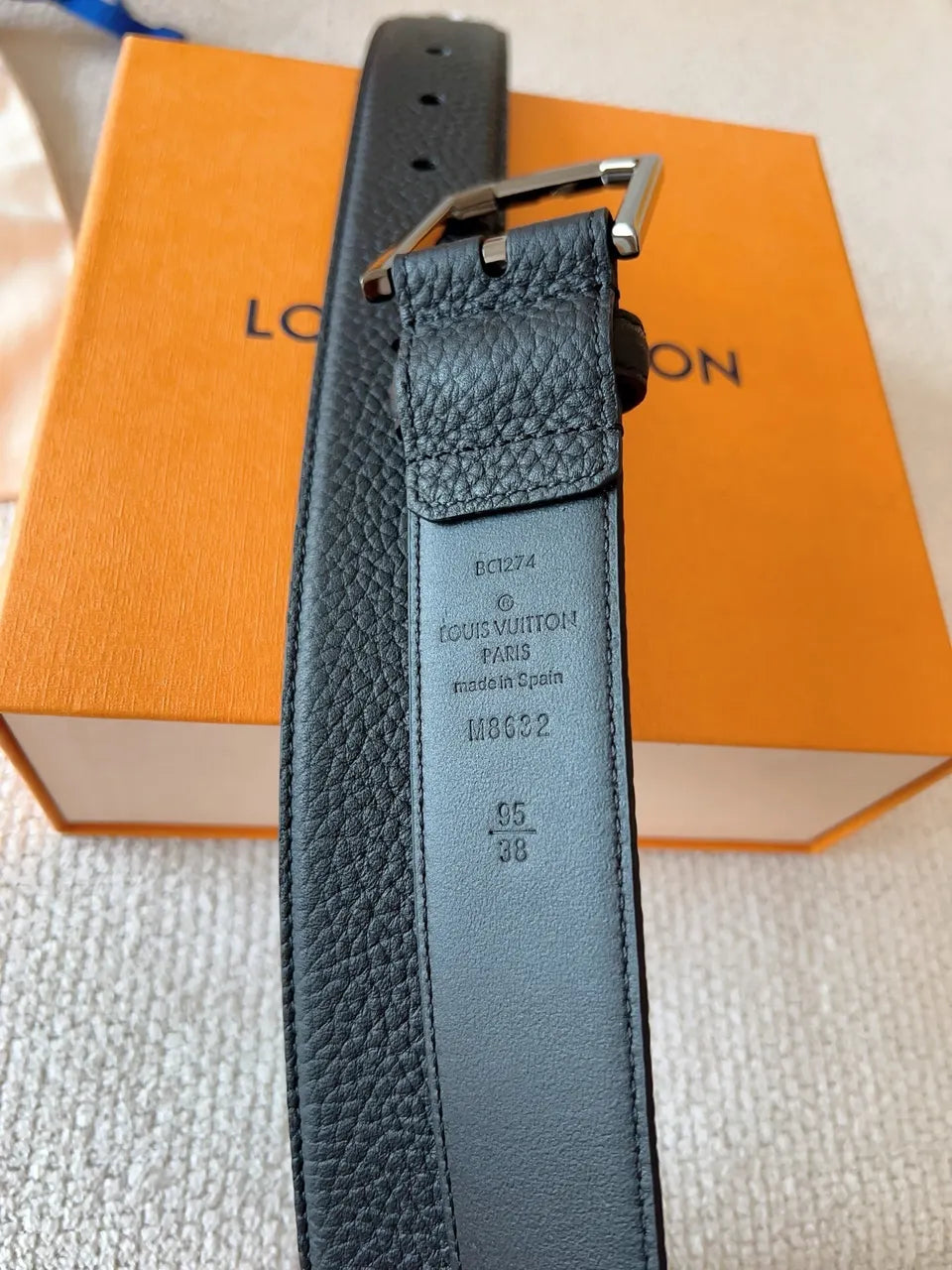 silver Louis Vuitton Black Grain Leather Belt - Hình 8