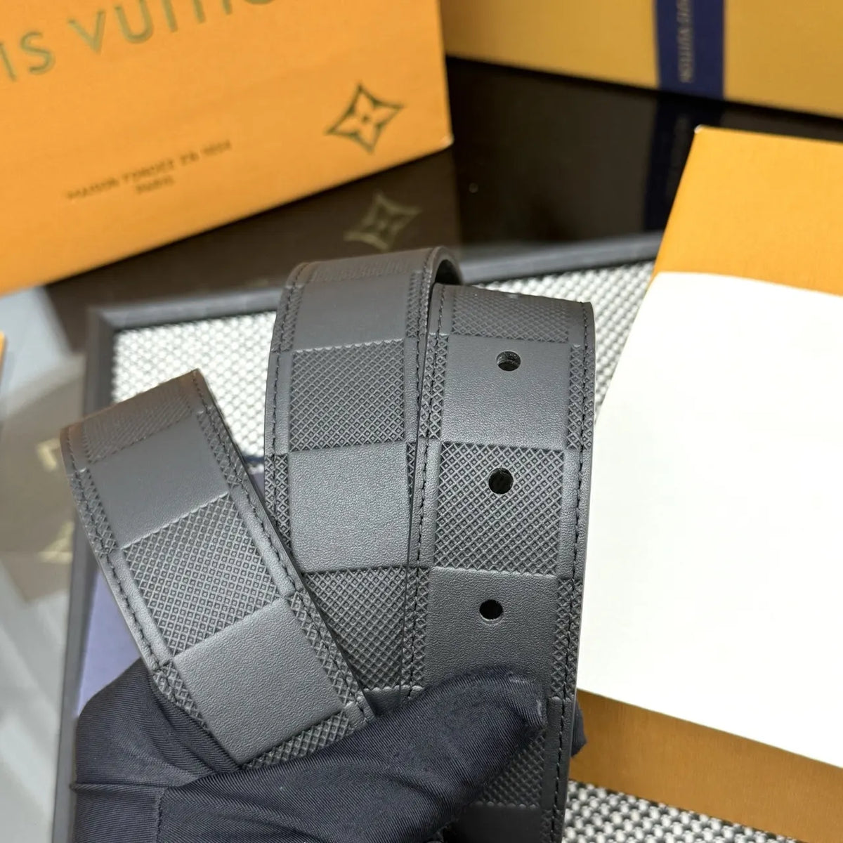 Damier Graphite Gold Buckle Belt - Hình 5