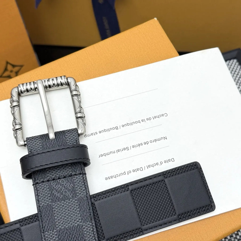 silver ornate Louis Vuitton Damier Infini Belt - Hình 5