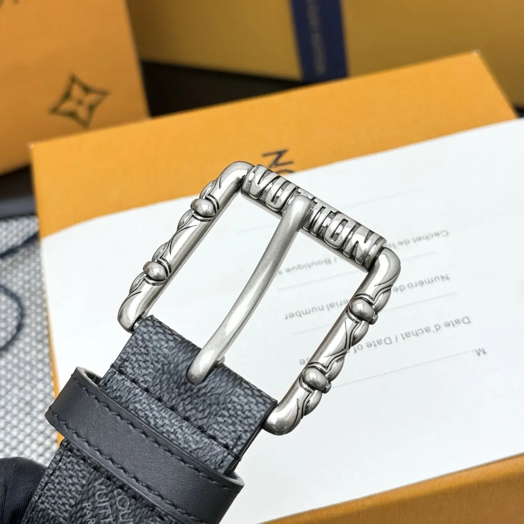 silver ornate Louis Vuitton Damier Infini Belt - Hình 8