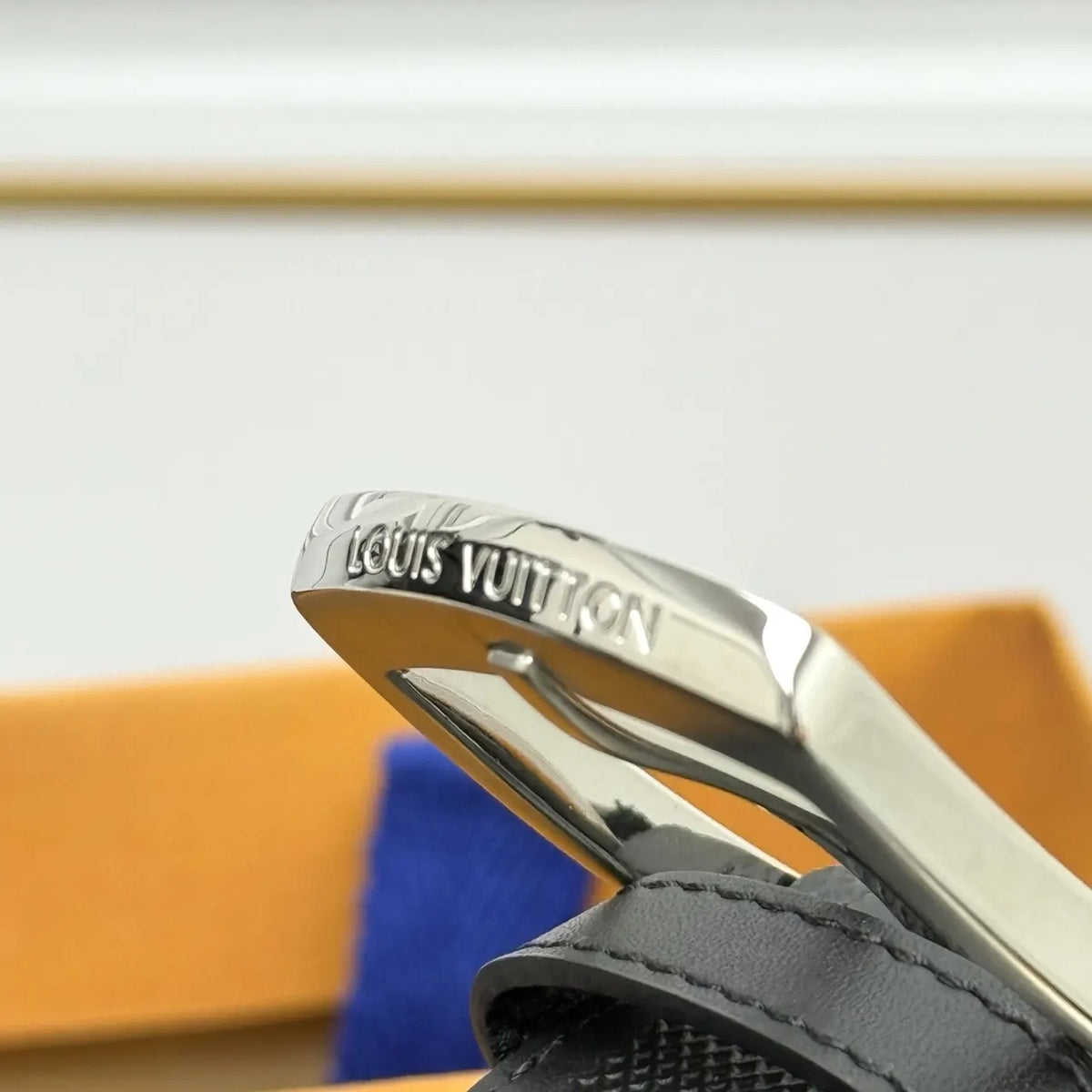 Louis Vuitton Damier Black Leather Belt - Hình 7