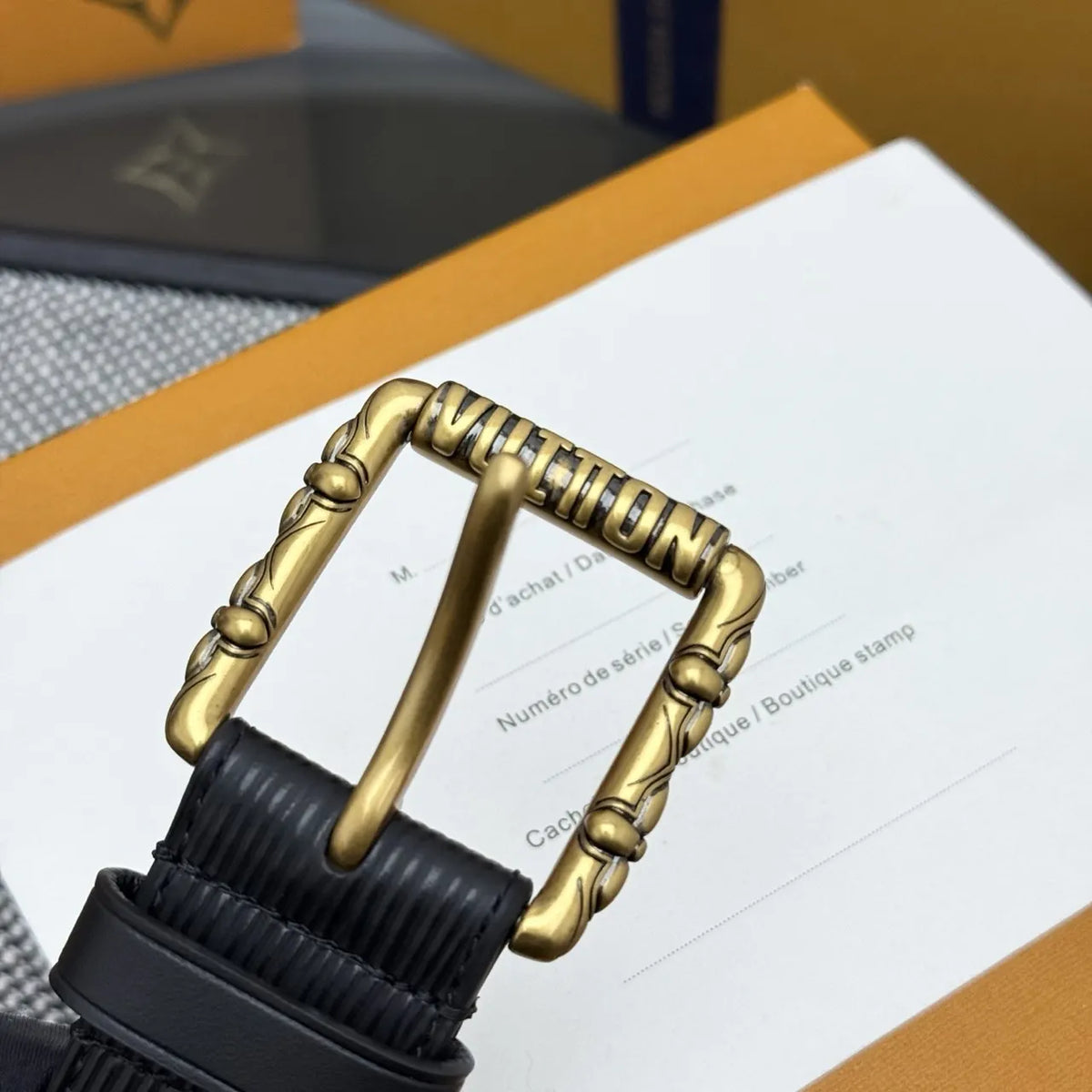 antique Louis Vuitton Epi Leather Belt - Hình 4