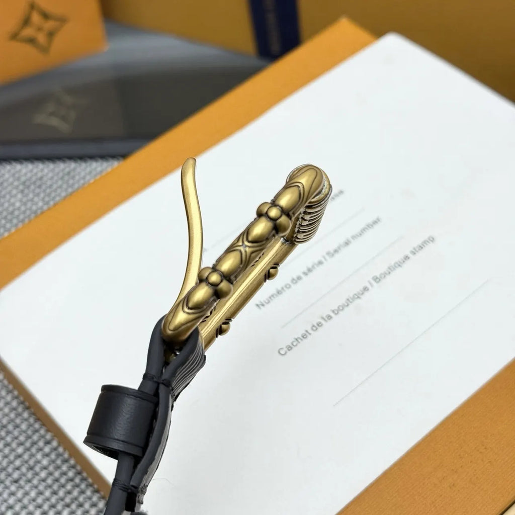 antique Louis Vuitton Epi Leather Belt - Hình 5
