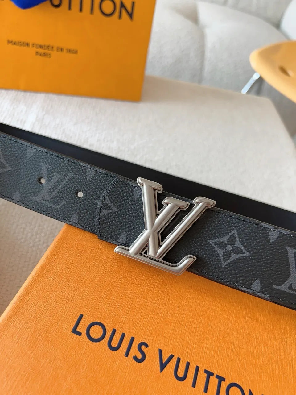 silver buckle Louis Vuitton Gray Monogram Belt - Hình 3
