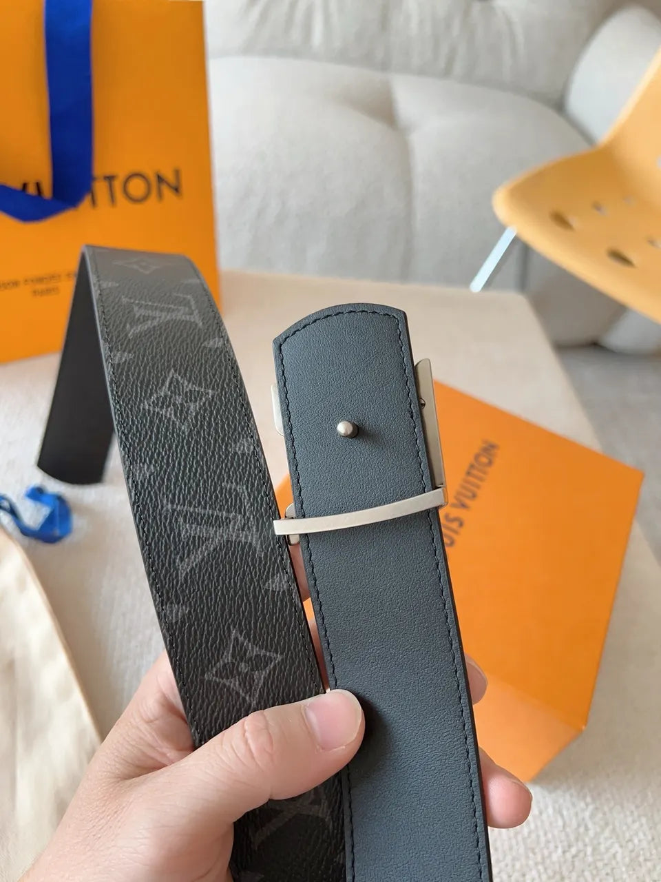 silver buckle Louis Vuitton Gray Monogram Belt - Hình 6