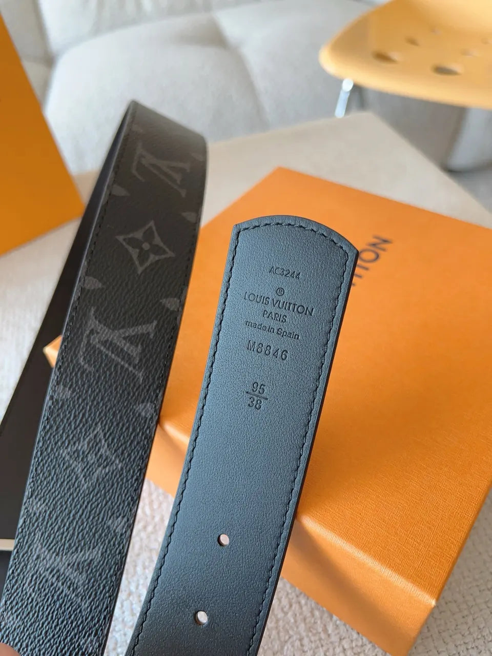 silver buckle Louis Vuitton Gray Monogram Belt - Hình 7