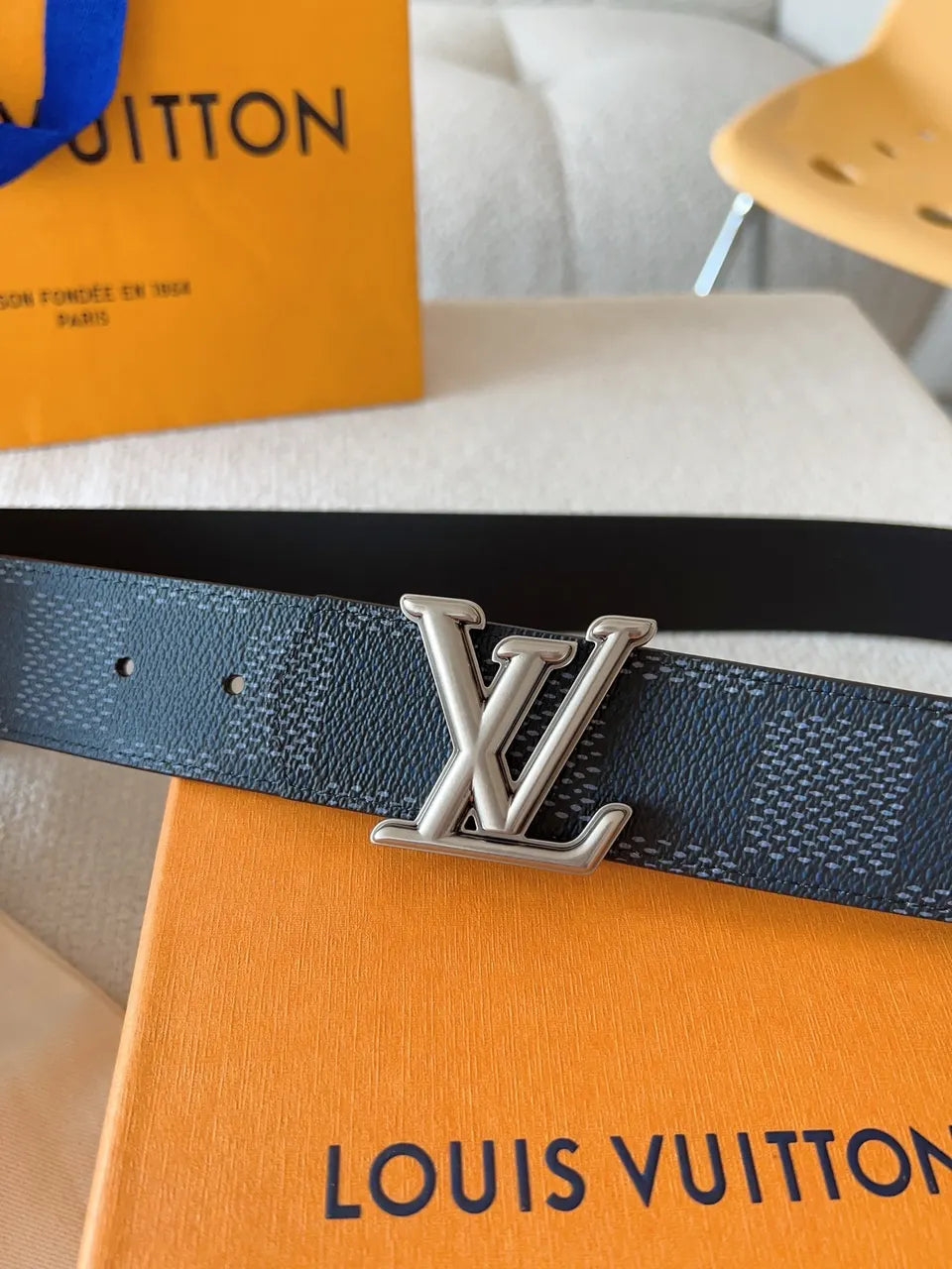Damier Infini Silver LV Buckle Belt - Hình 4