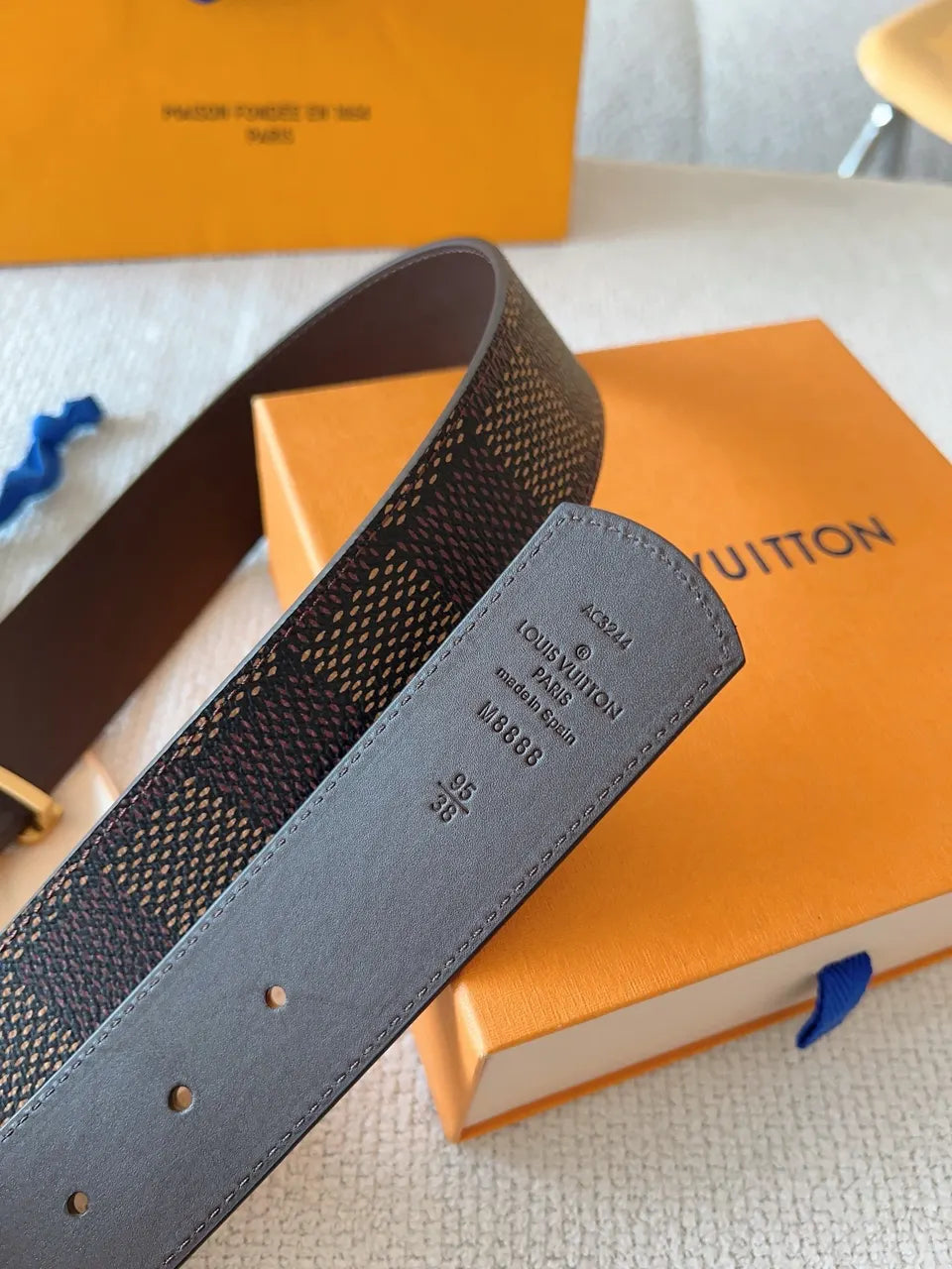 Louis Vuitton Damier Azur Belt gold lv - Hình 9