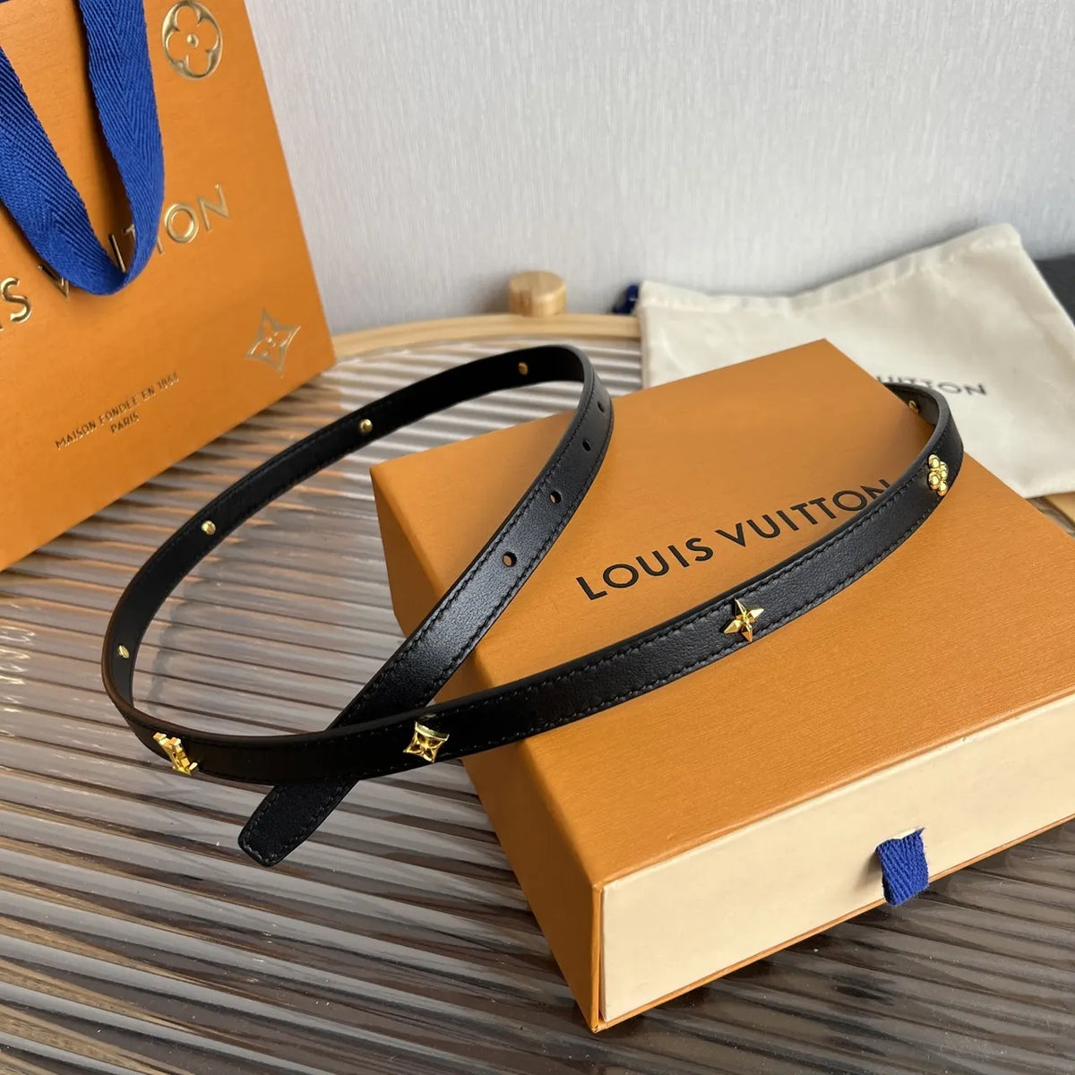 Louis Vuitton Black Skinny Belt - Hình 4