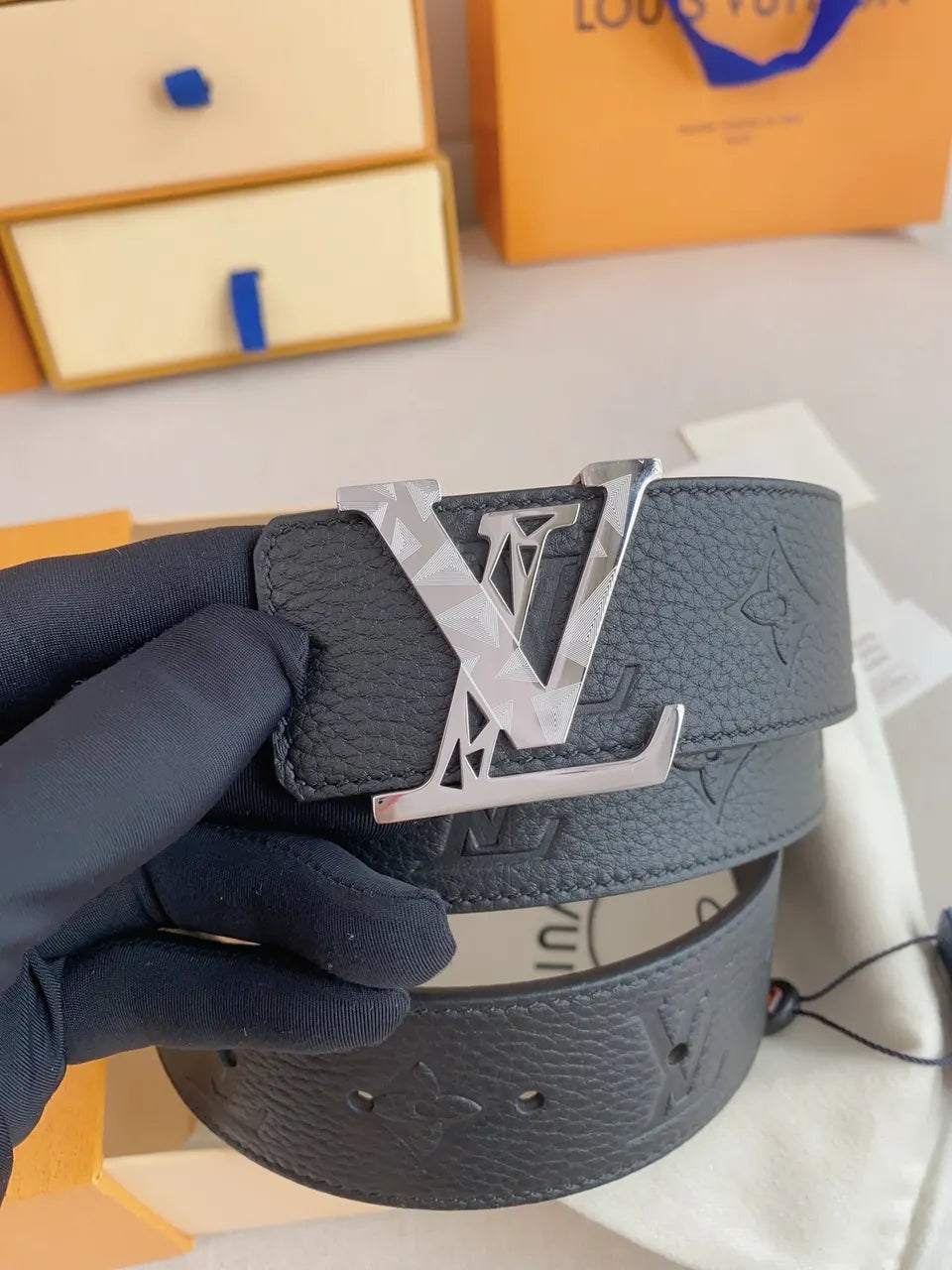 LV Black Leather Geometric Belt - Hình 9