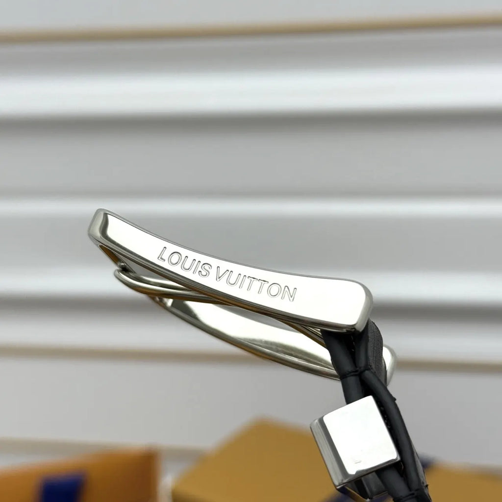 Louis Vuitton Black Leather Belt signature - Hình 6