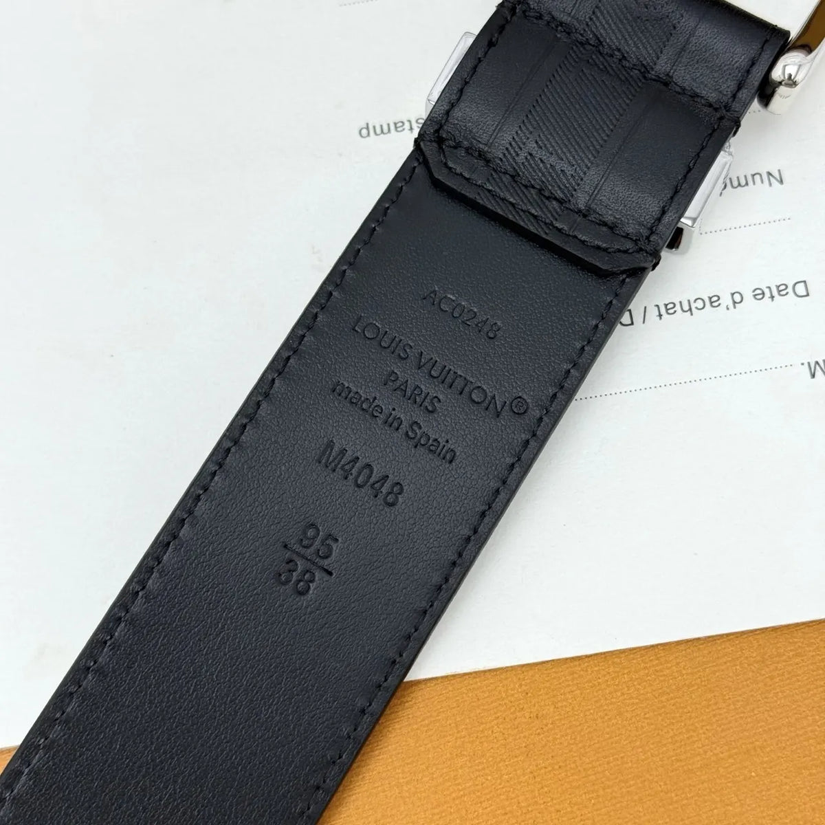 Louis Vuitton Black Leather Belt signature - Hình 8