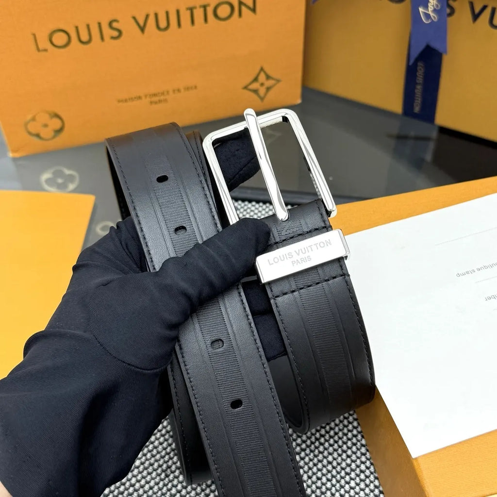 Louis Vuitton Black Leather Belt signature - Hình 9
