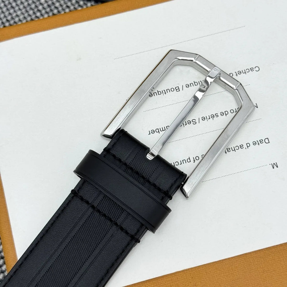 Louis Vuitton Black Textured Leather Belt - Hình 4