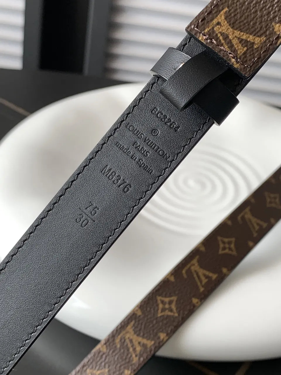 silver Louis Vuitton Monogram Classic Belt - Hình 5