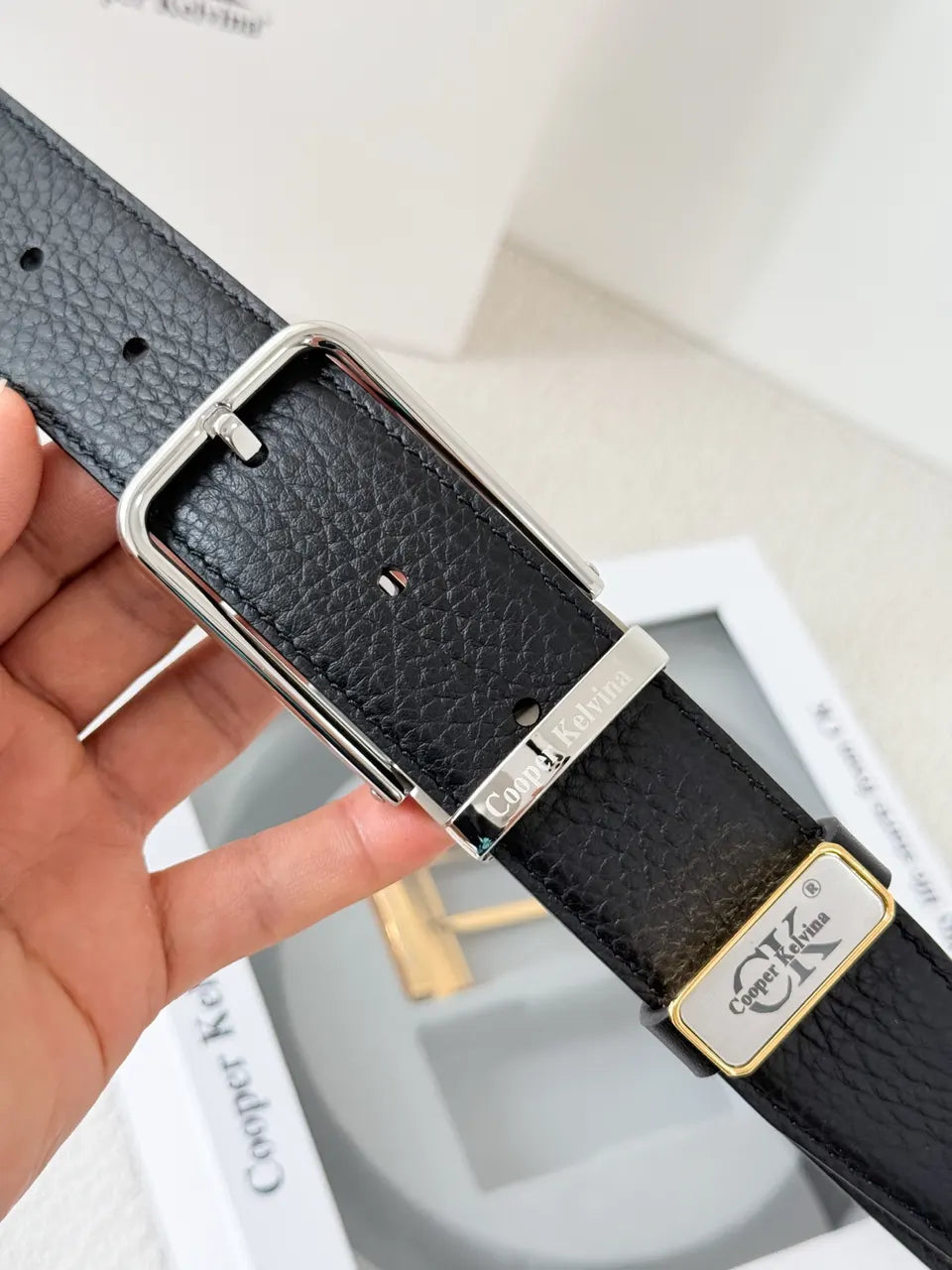Cooper Kelvina Black Leather Reversible Belt - Hình 6