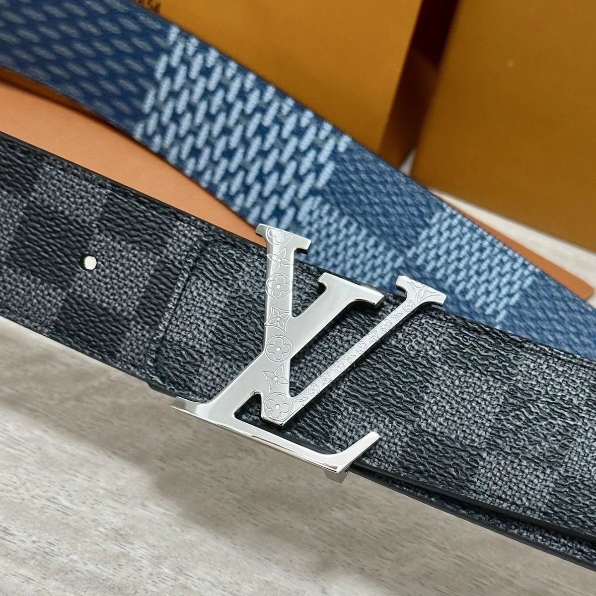 Louis Vuitton Damier Cobalt Reversible Belt - Hình 2