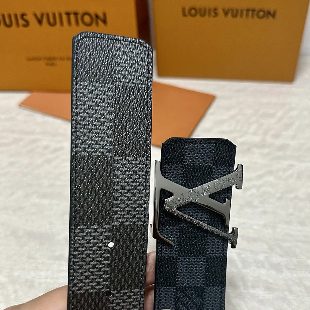 silver floral Louis Vuitton Damier Infini Belt - Hình 4