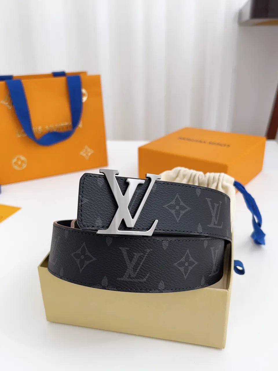 lv Louis Vuitton Grey Monogram Shadow Belt