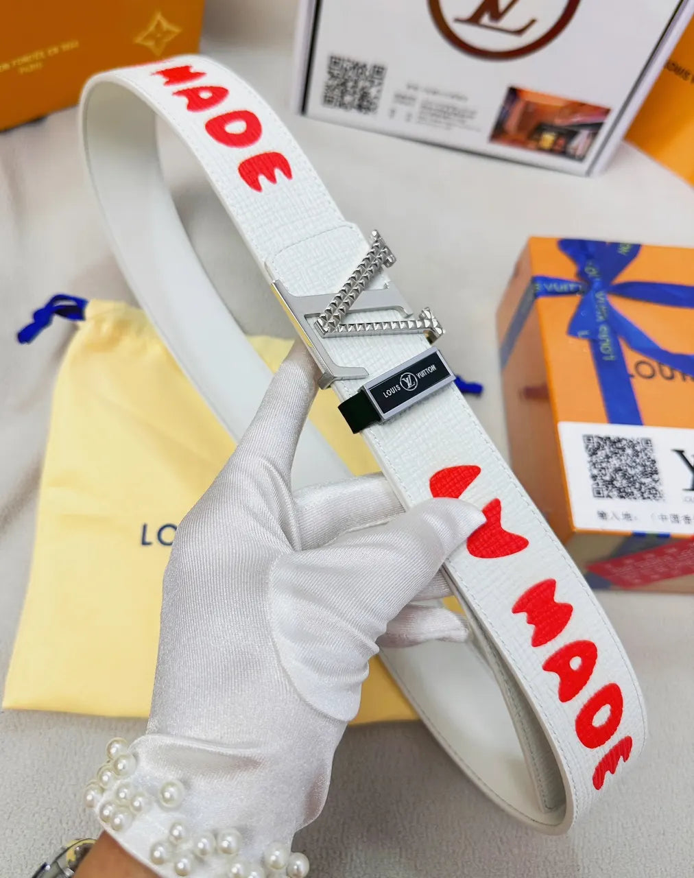 LV Made White Leather Belt - Hình 4