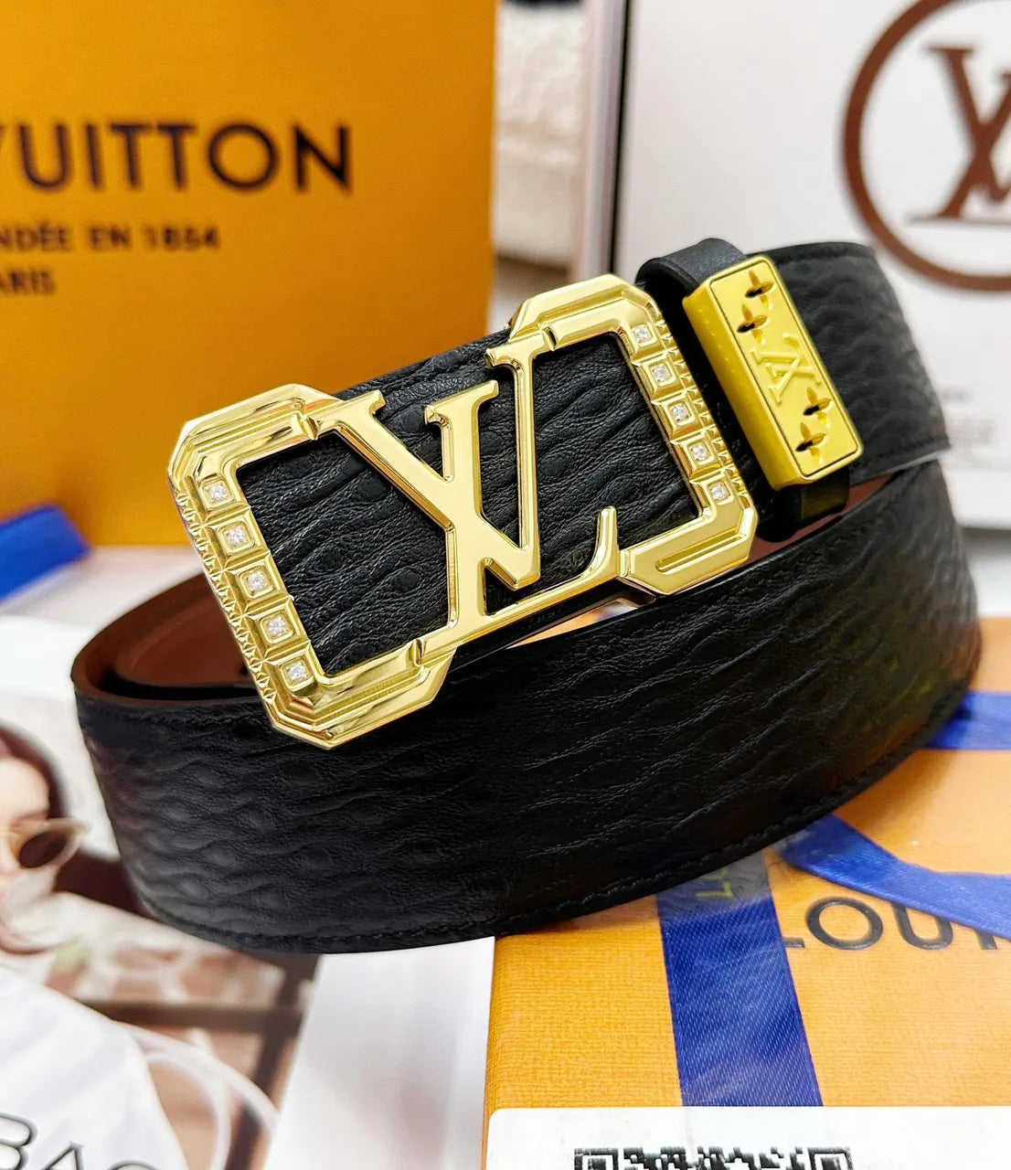 Black Textured LV Belt - Hình 2