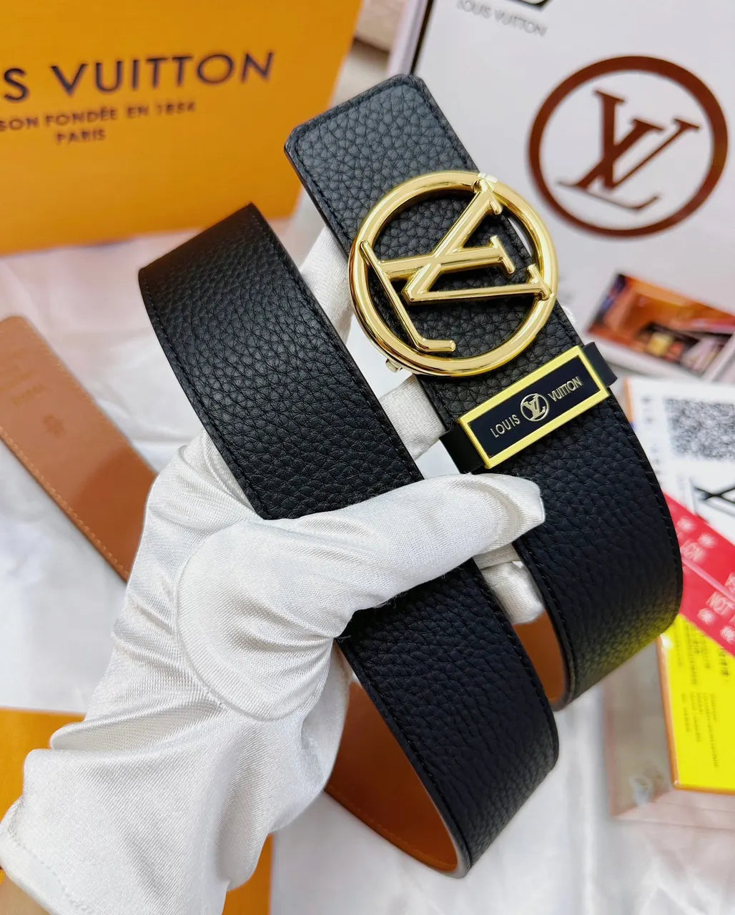 circular Louis Vuitton Caramel Leather Belt - Hình 8