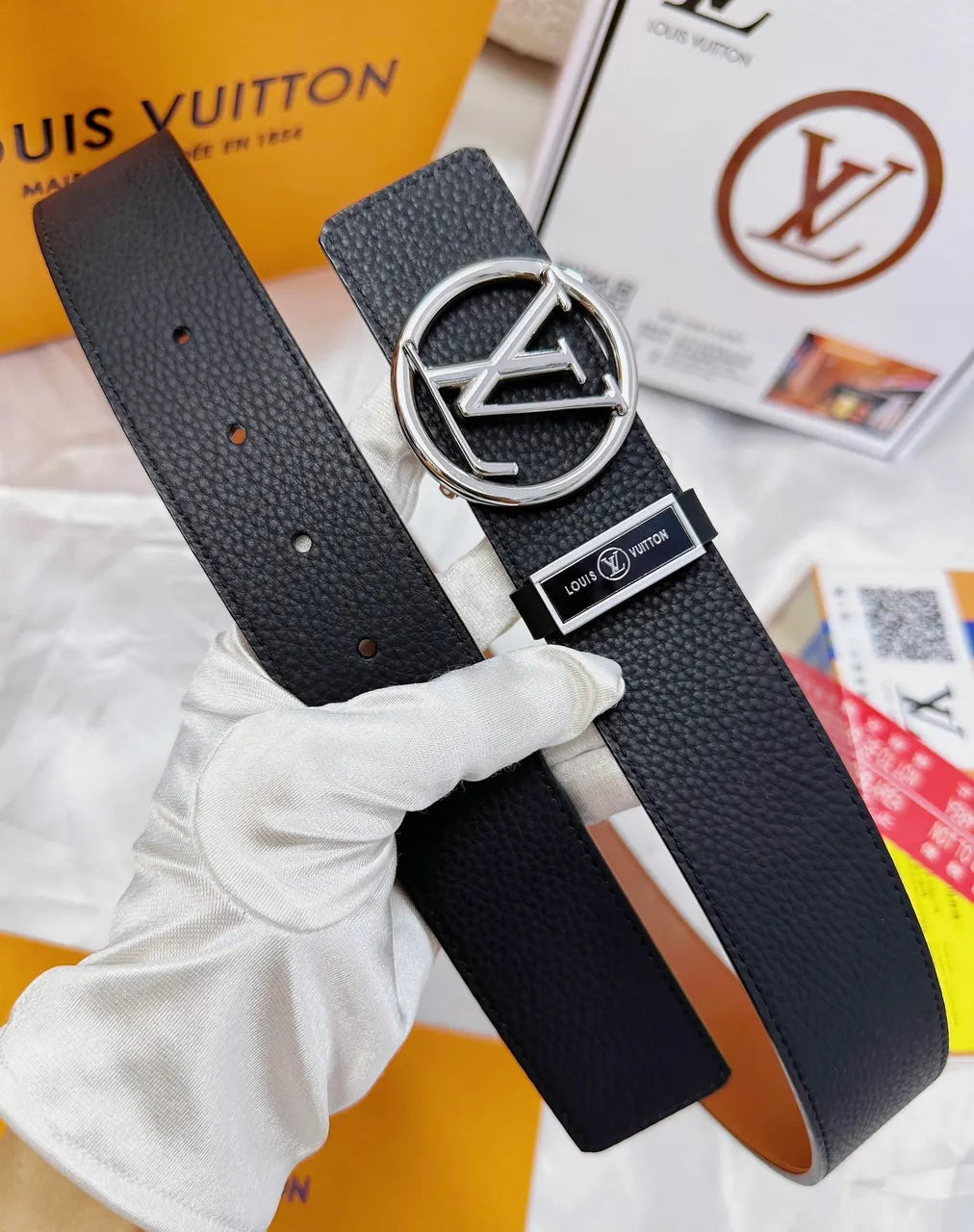 Louis Vuitton Round LV Buckle Belt - Hình 7