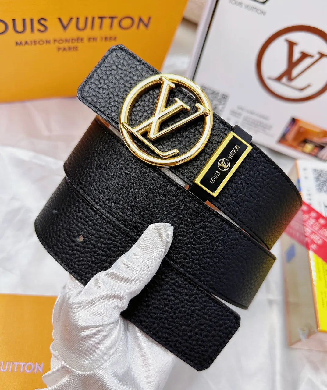 Louis Vuitton Black Leather Belt - Gold Circle Buckle - Hình 2