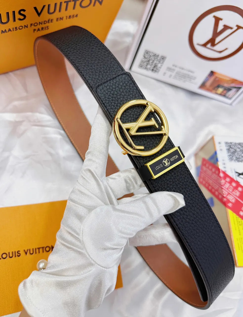 Louis Vuitton Black Leather Belt - Gold Circle Buckle - Hình 4