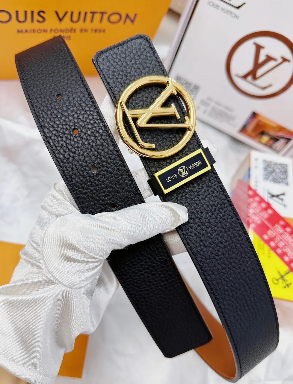 Louis Vuitton Black Leather Belt - Gold Circle Buckle - Hình 6