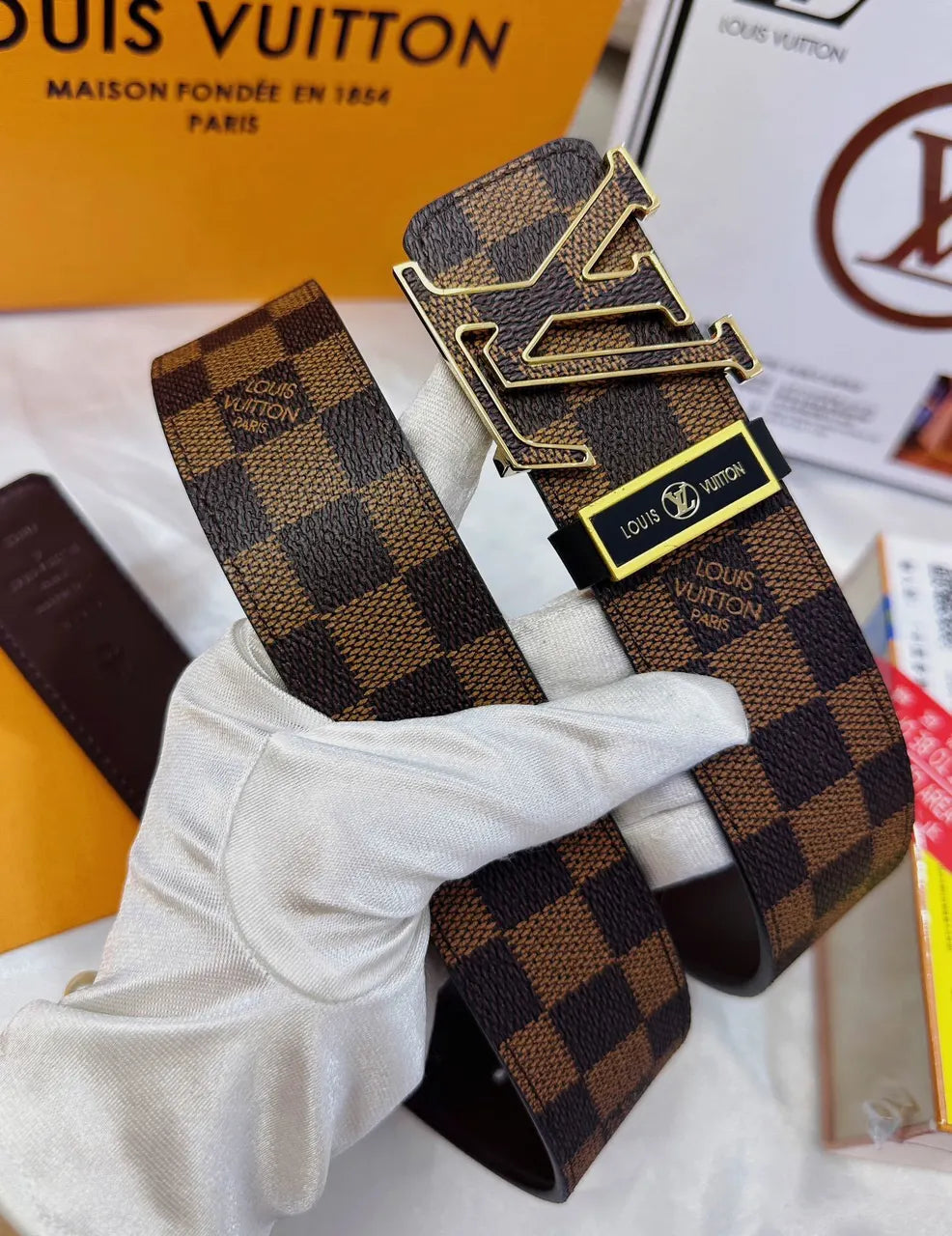 LV Monogram Reversible Belt - Hình 4