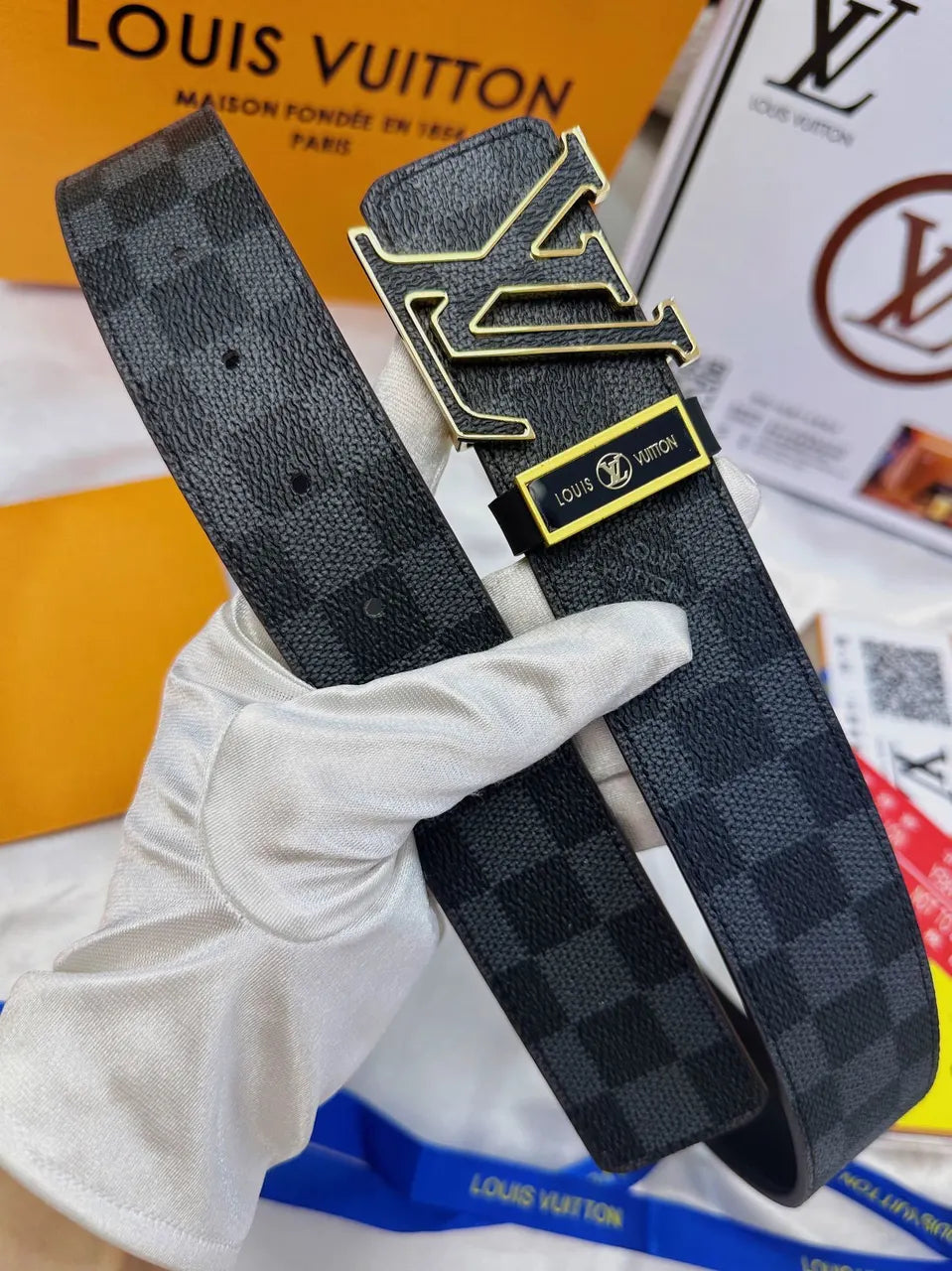 gold Louis Vuitton Damier Infini Belt - Hình 4