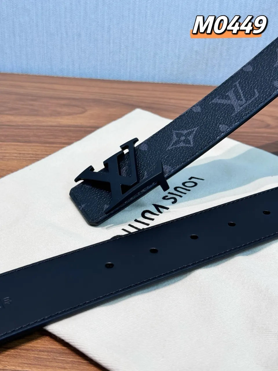 Matte Black LV Buckle Belt - Hình 3