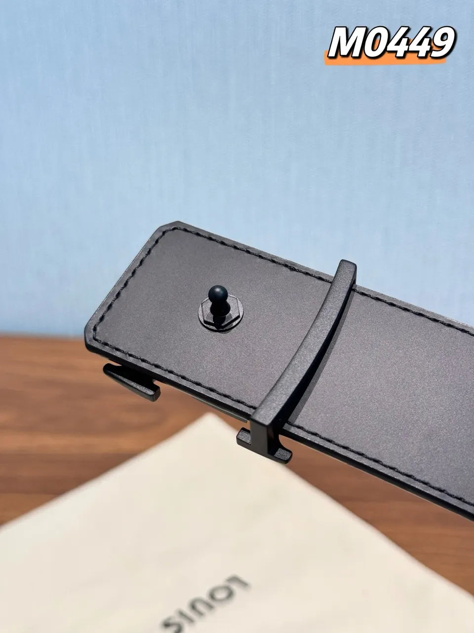 Matte Black LV Buckle Belt - Hình 5