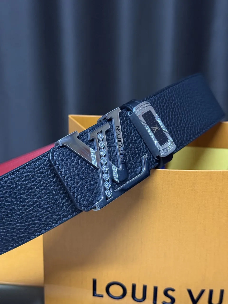 Crystal LV Buckle Belt - Hình 6