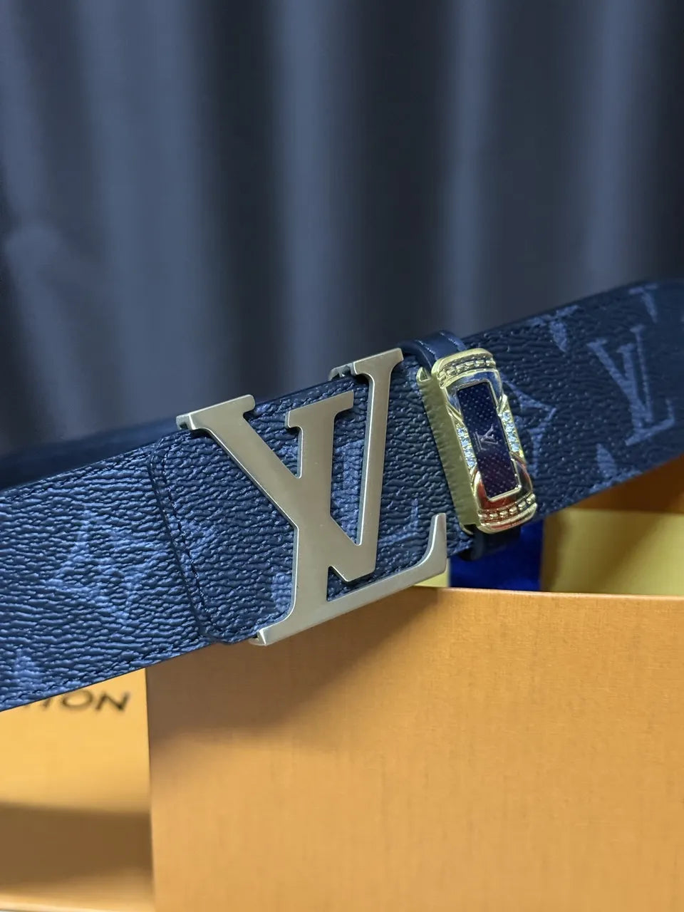 shadow Louis Vuitton Black Monogram Belt - Hình 8