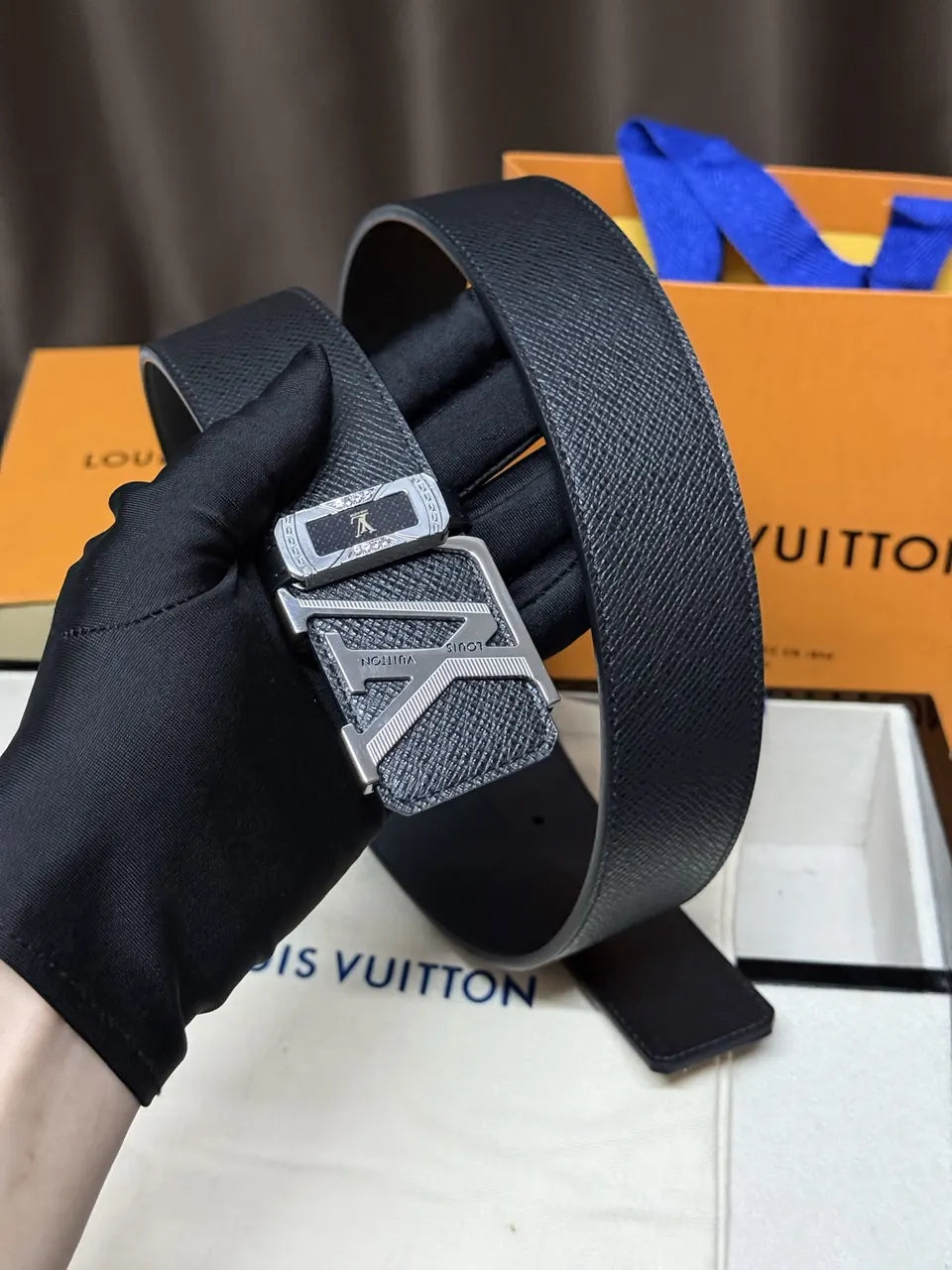 LV Black Leather Diamante Belt - Hình 5
