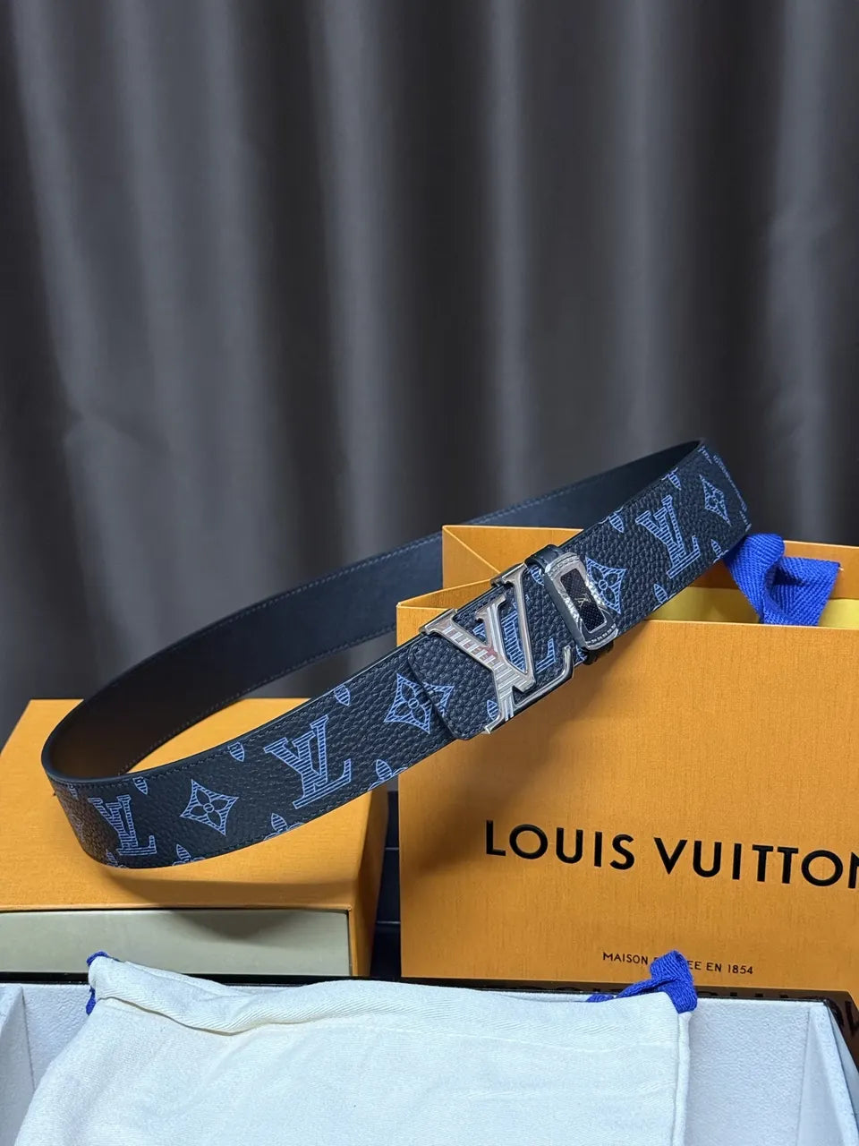 Black Monogram Galaxy Belt - Hình 6