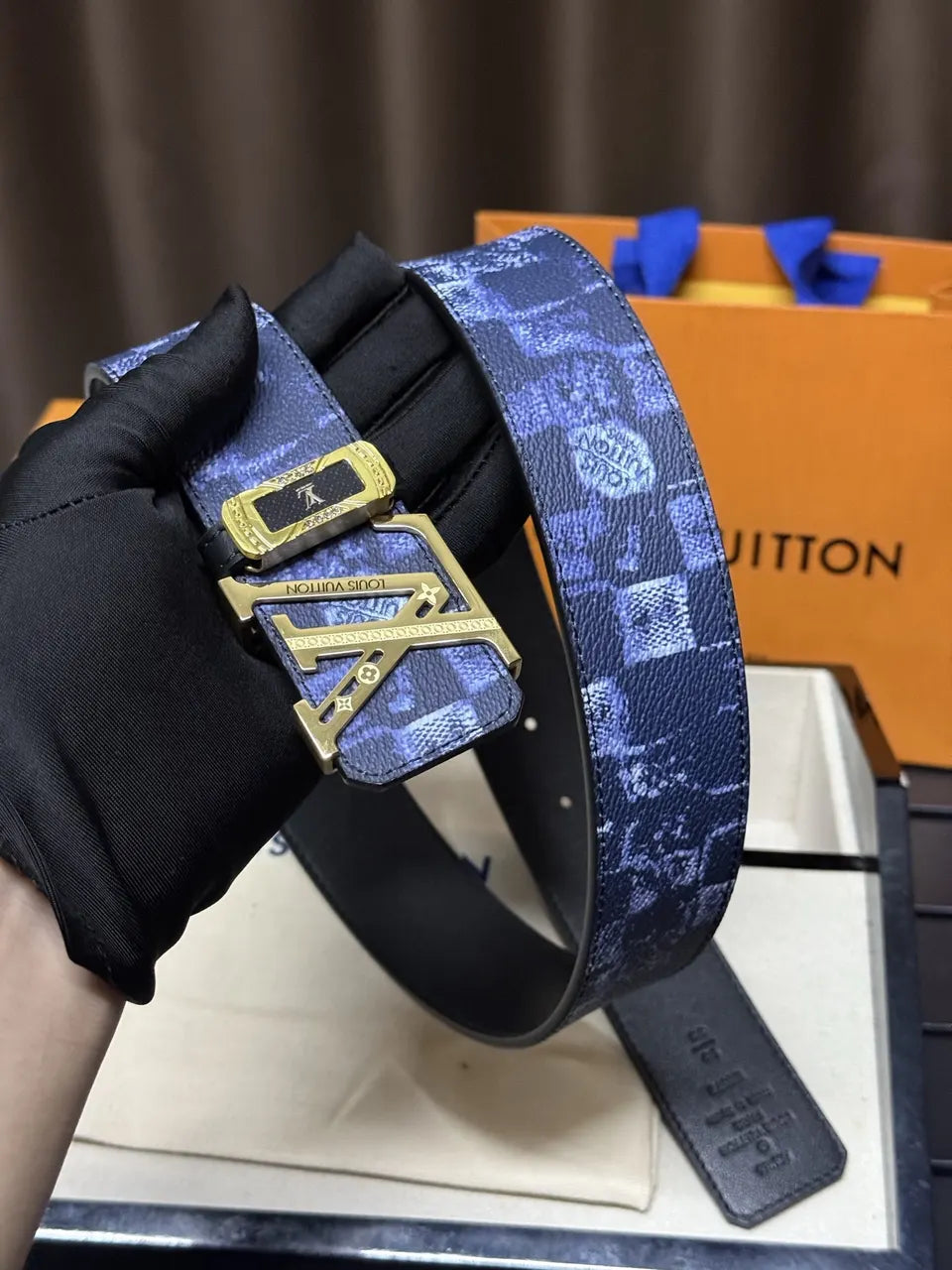 Indigo Patchwork Louis Vuitton Belt - Hình 5