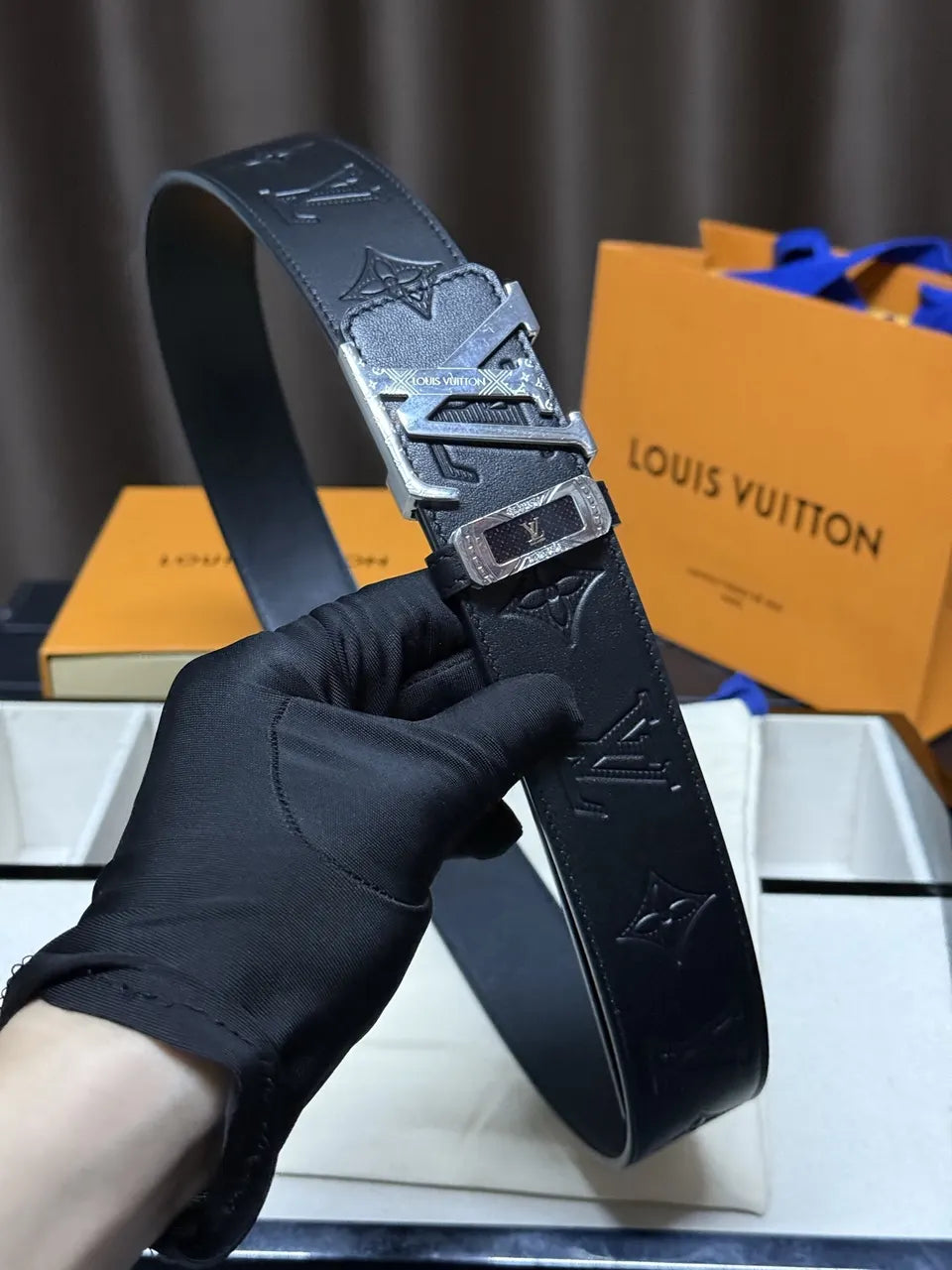 Louis Vuitton Black Embossed Belt silver - Hình 5