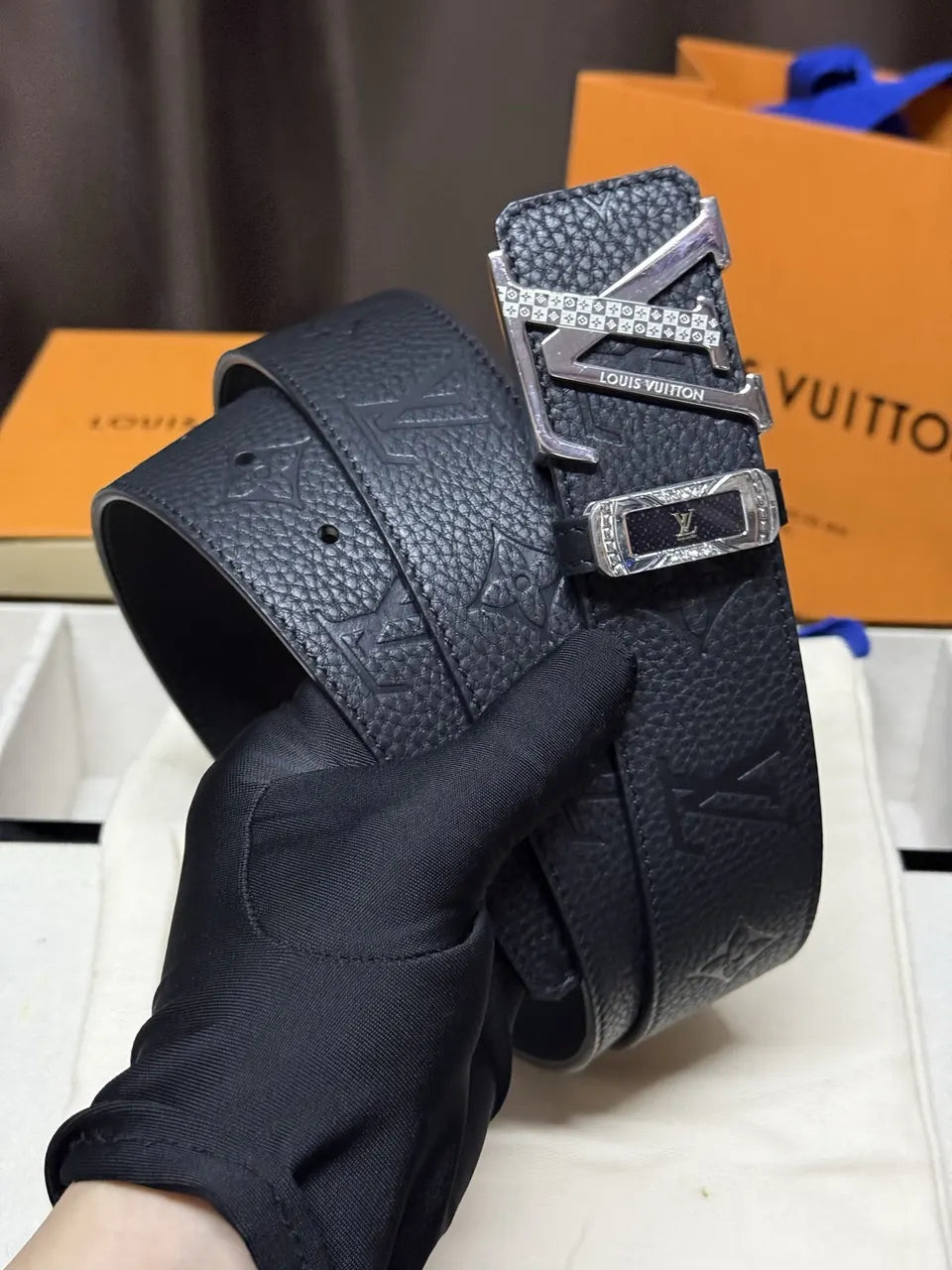 Louis Vuitton Embossed Belt diamond - Hình 2