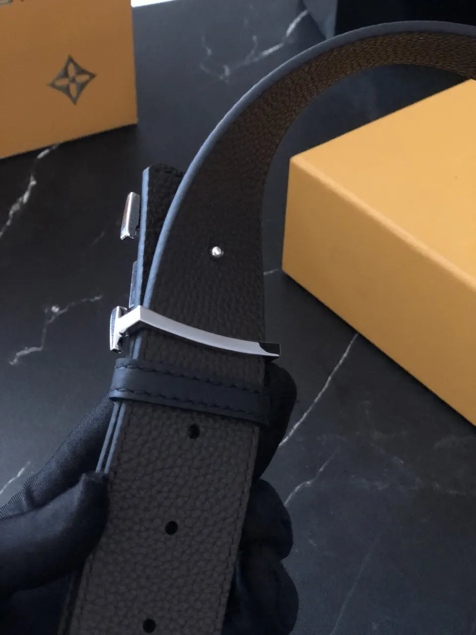 Louis Vuitton Black Taurillon Leather Belt lv - Hình 6