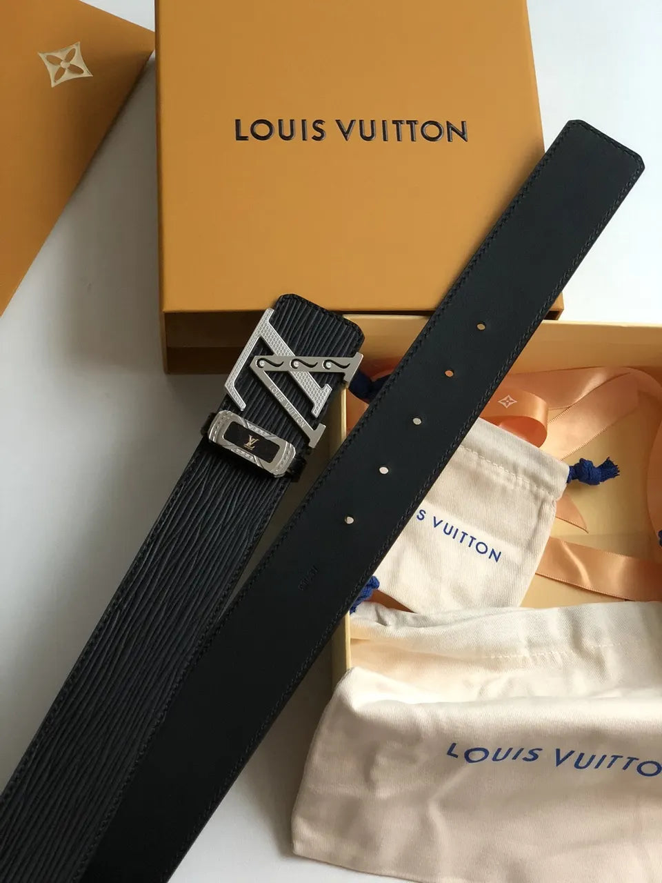 silver lv Louis Vuitton Black Epi Leather Belt - Hình 7