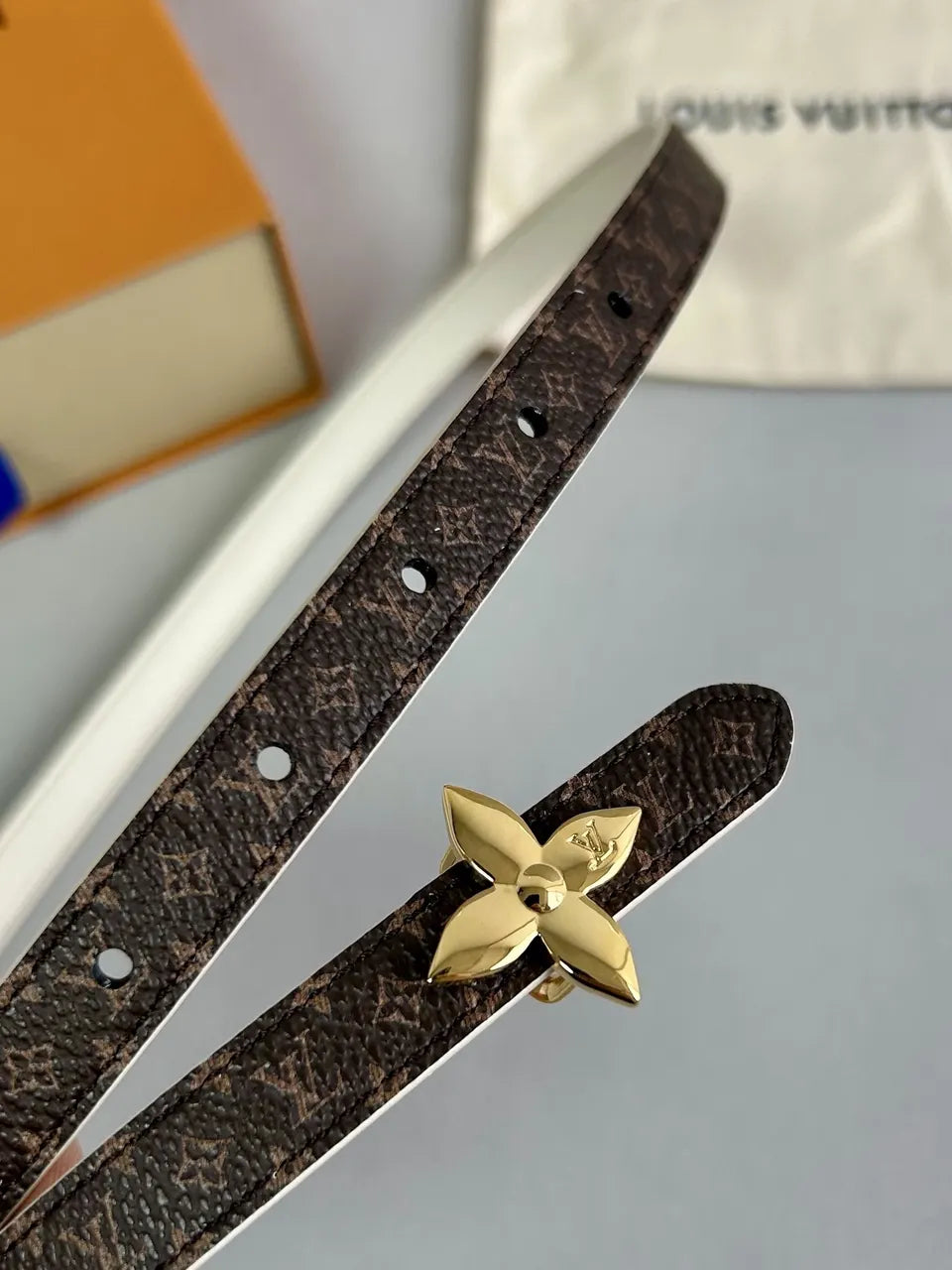 monogram Louis Vuitton Flower Belt - Hình 3