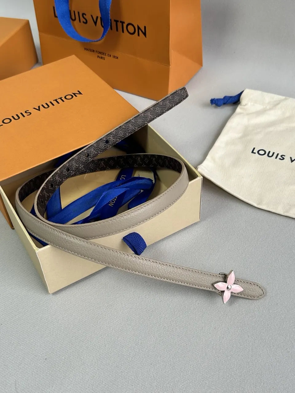 LV Taupe Monogram Skinny Belt - Hình 4