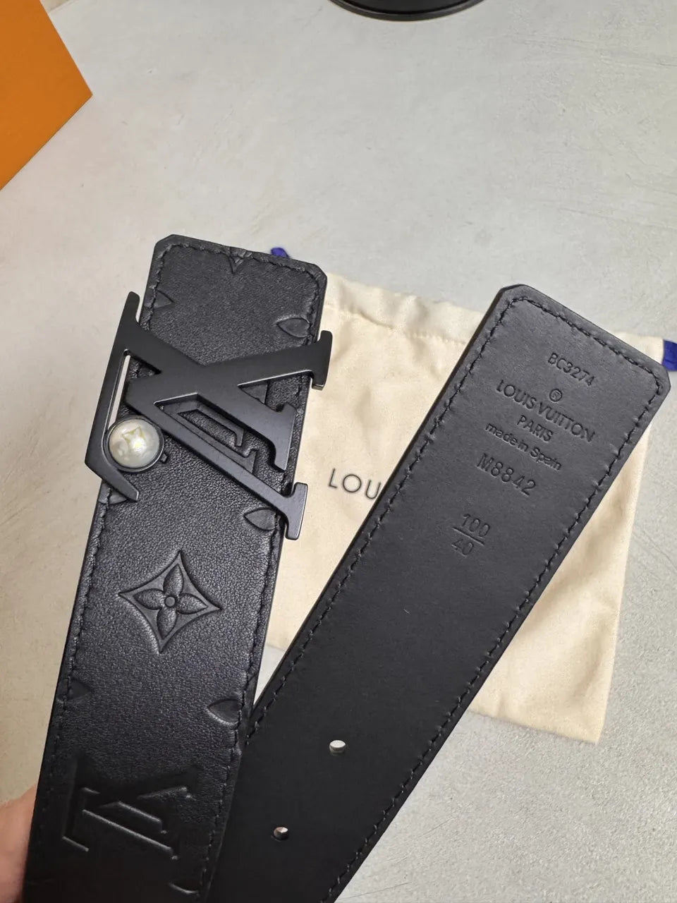 Louis Vuitton Pearl Buckle Belt - Hình 4