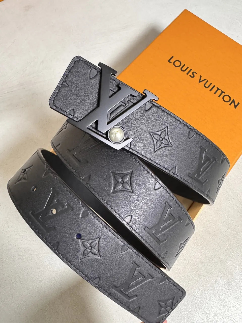 Louis Vuitton Pearl Buckle Belt - Hình 5