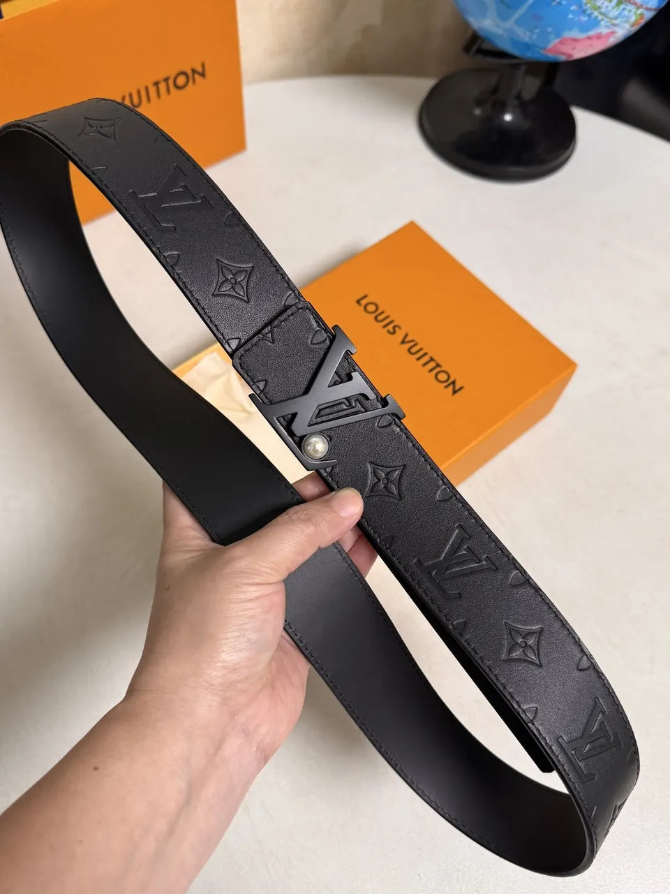 Louis Vuitton Pearl Buckle Belt - Hình 7